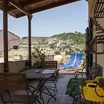 Bed & Breakfast Giardino Di Pietra 4*