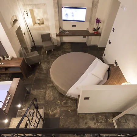 Giardino Di Pietra Bed & Breakfast 4*