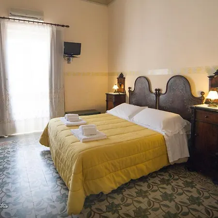 Bed and breakfast Giardino Di Pietra 4*